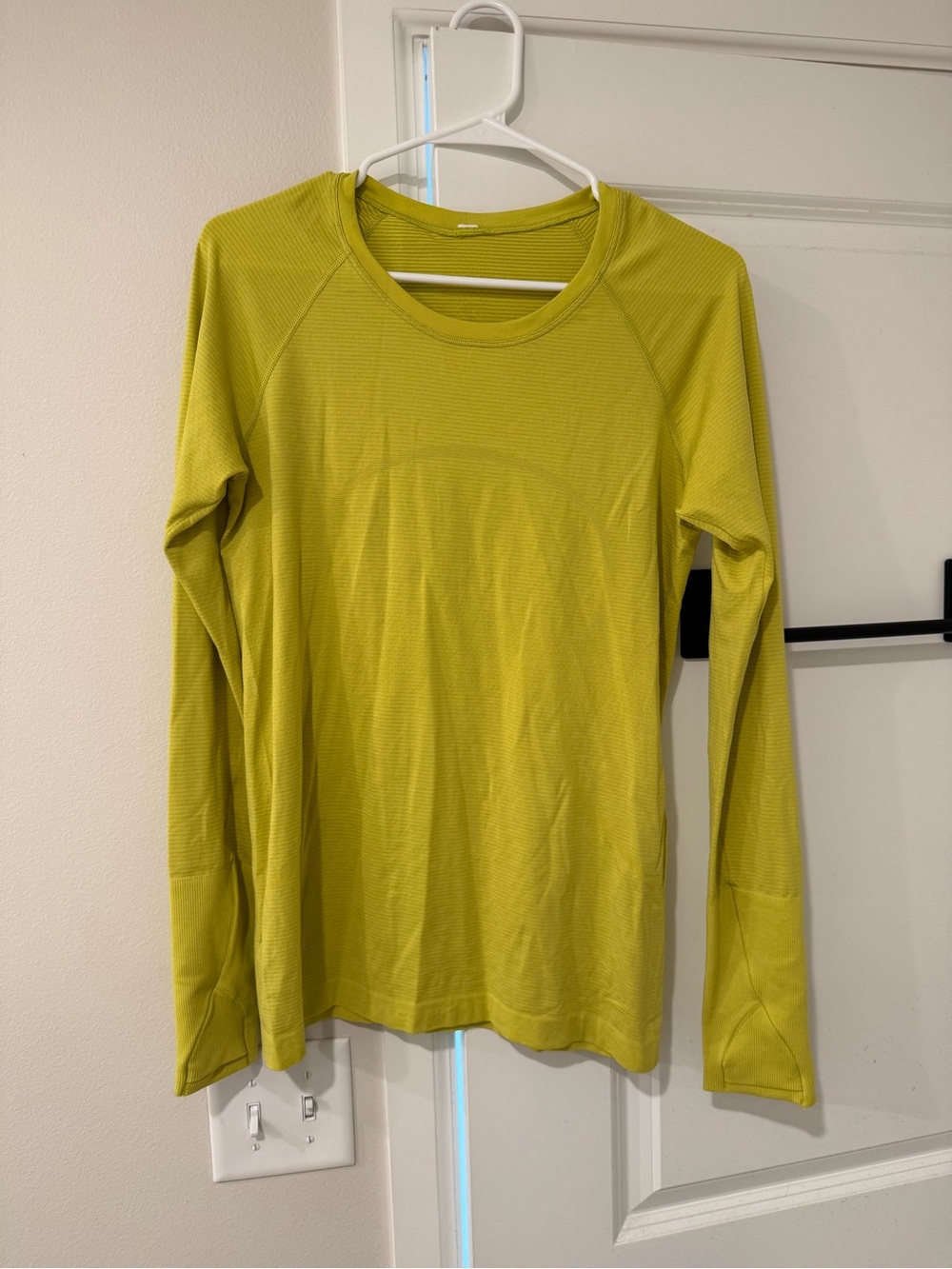 lululemon athletica Women's Long-Sleeve Crew Top in chartreuse